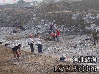 石籠網(wǎng)安裝實拍